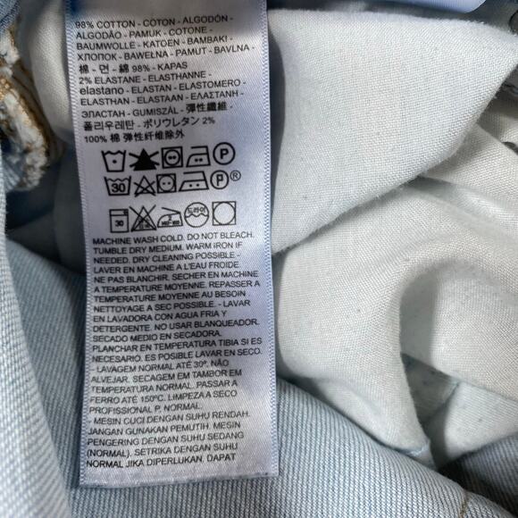 Levi's 724 High Waisted Taper Super Light Wash Jeans 27 X 28- Excellent - Picture 13 of 15